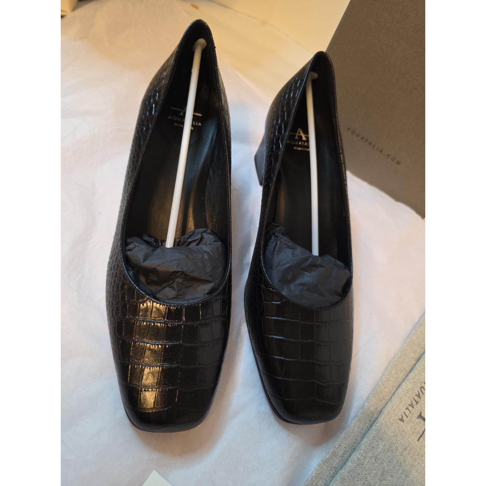 Aquatalia Pumps Womens Us Size 9 Croc Embossed Black Leather Waterproof Italy — image 3 of 8